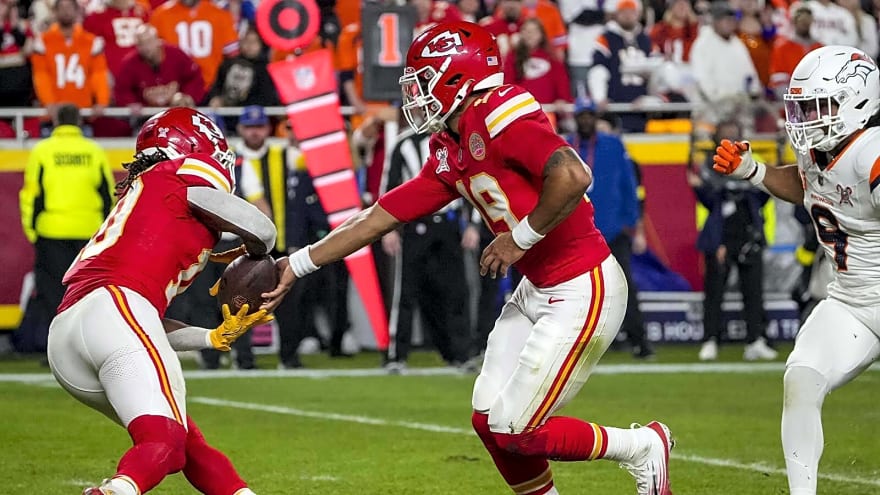 Chiefs hire former NFL rushing champion as new RBs coach