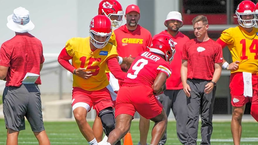 Who beat Patrick Mahomes on Rich Eisen’s NFL QB list?