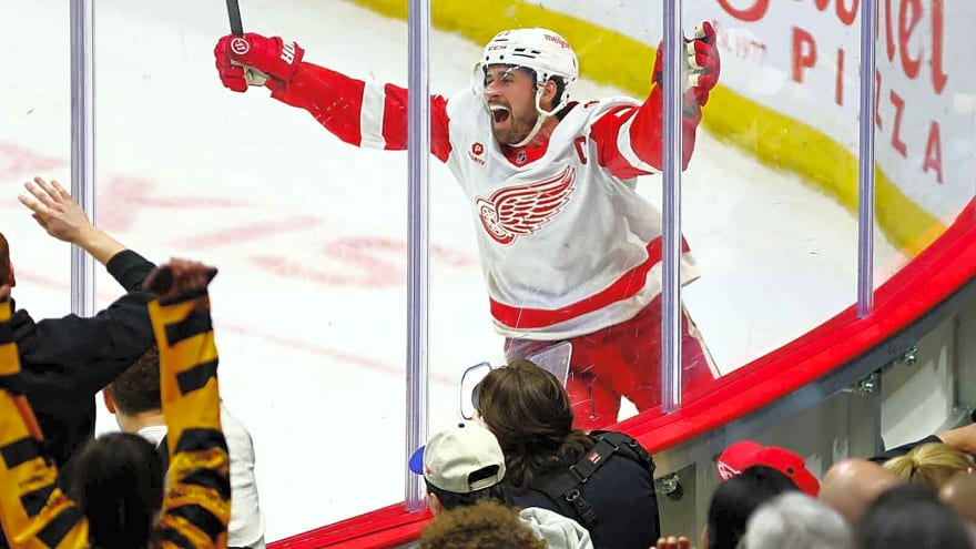 Dylan Larkin sets new Red Wings record with game-winner vs. Senators