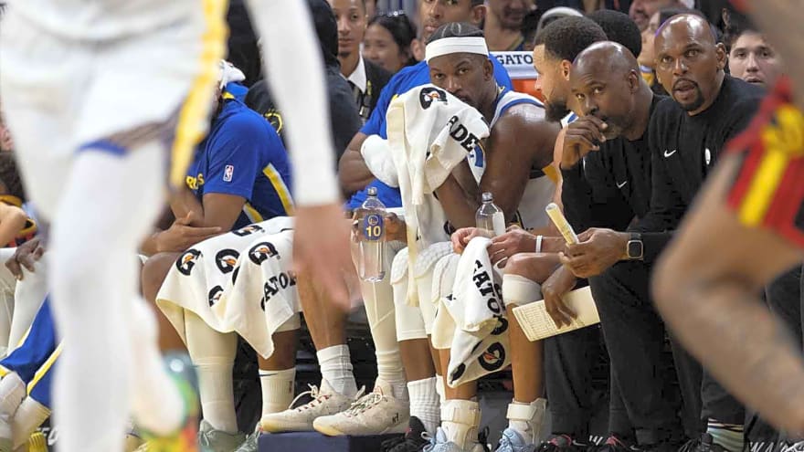 Warriors’ Stephen Curry, Jimmy Butler were clowning hard on bench during Blazers blowout