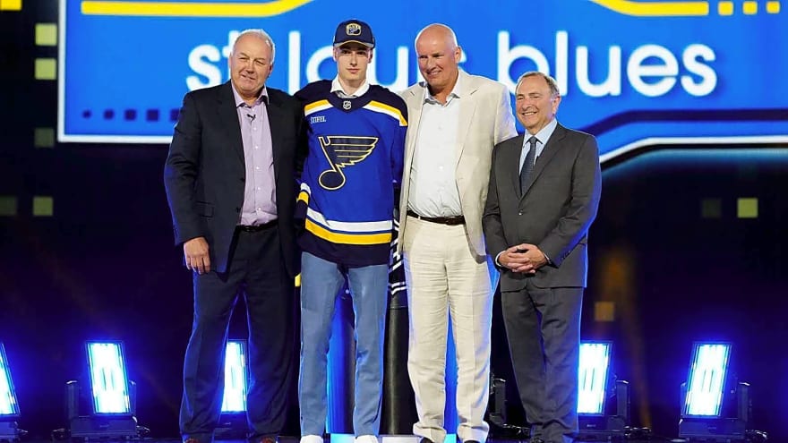 Blues prospect Adam Jiricek scores unreal overtime winner for Czechia at World Juniors