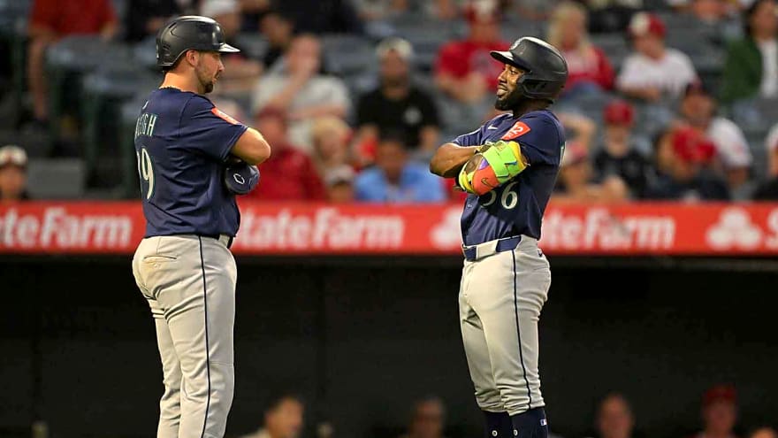 Cal Raleigh’s savage World Baseball Classic gesture on Randy Arozarena goes viral