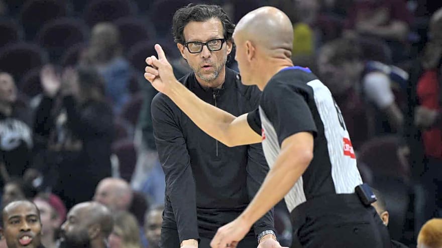 Quin Snyder puts blame on Hawks despite controversial officiating in loss to Cavs