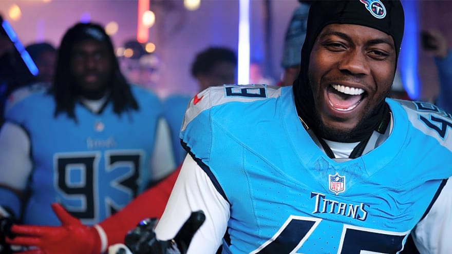 Colts beefing up defense with ex-Titans edge rusher