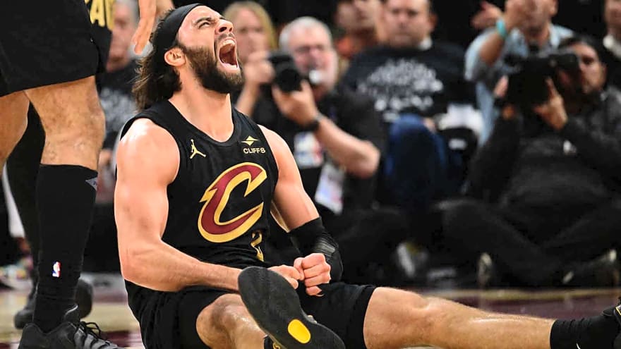Cavs’ Max Strus breaks silence on Charles Barkley’s viral admission