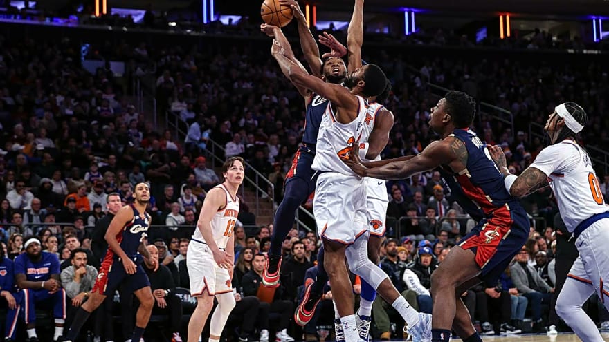 Watch Donovan Mitchell put OG Anunoby on a poster with epic dunk