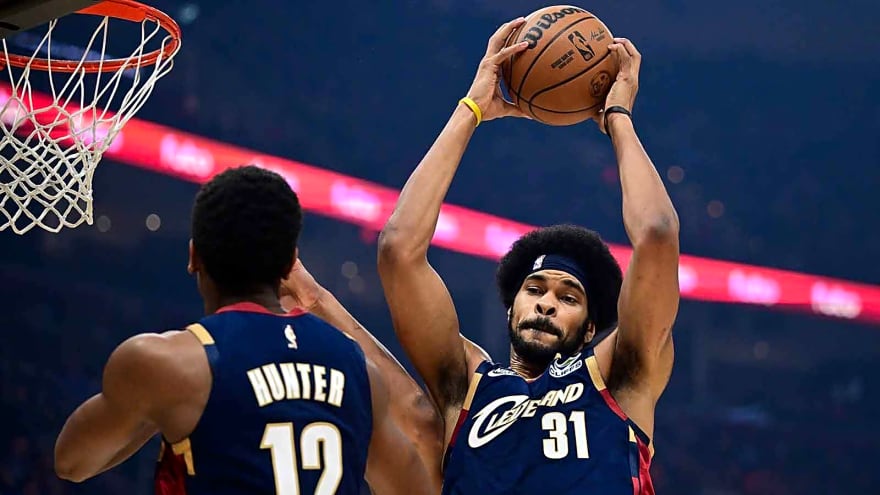 Cavs’ Jarrett Allen block perfectly sets up Donovan Mitchell jam vs. Nuggets