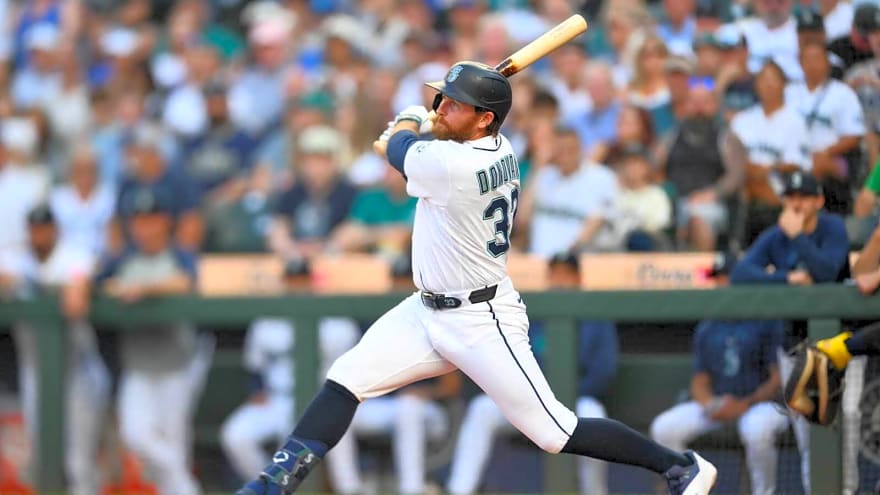 Mariners’ Brendan Donovan being evaluated for batting practice head injury