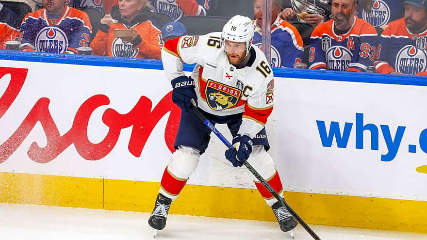 Panthers’ Aleksander Barkov takes major step in injury rehab after surgery