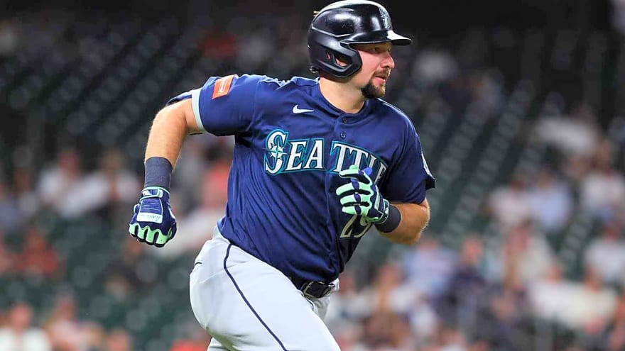 Mariners’ Cal Raleigh snaps brutal slump after unusual method
