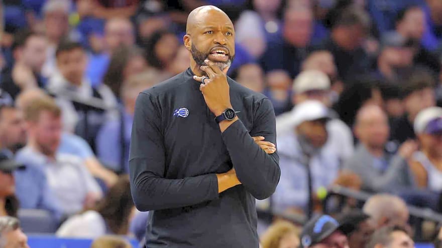 Jamahl Mosley sounds off on who’s to blame for 52-point Raptors loss