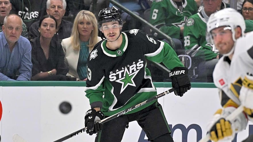 Stars’ Wyatt Johnston sets new franchise record with goal vs. Golden Knights