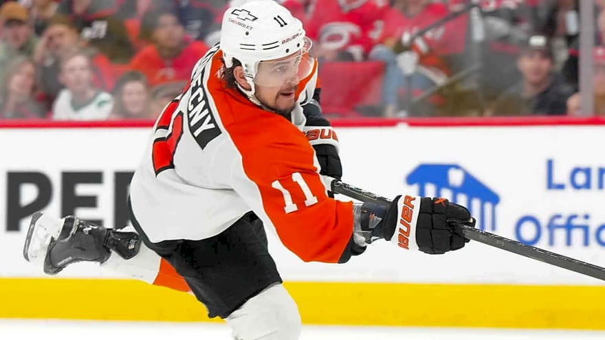 Flyers’ Travis Konecny reacts to nightmare OT miss in Hurricanes Game 2