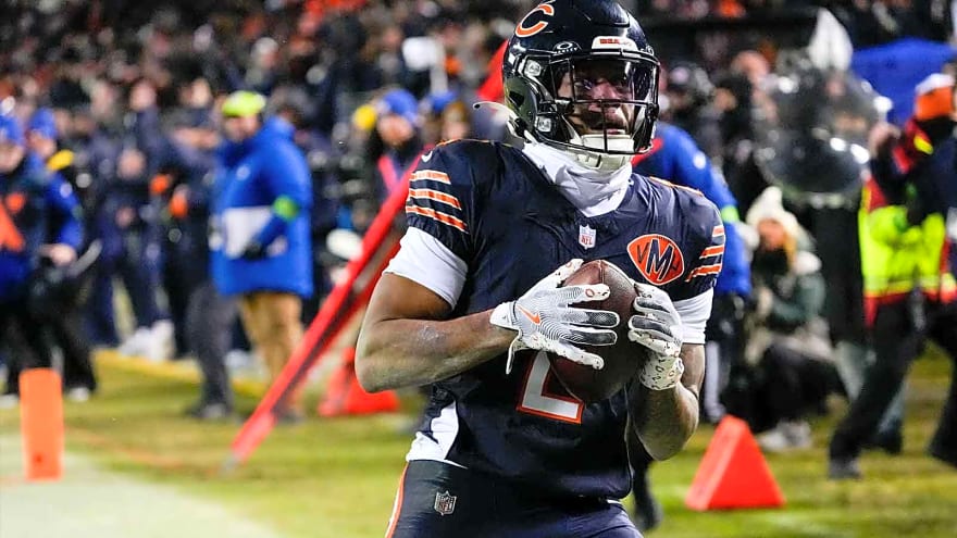 Bears’ DJ Moore, Rome Odunze both limited at practice before Rams game