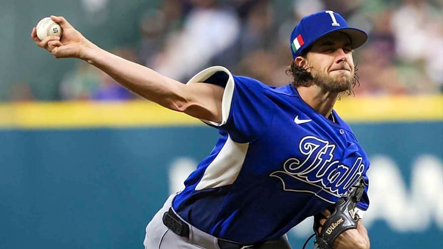 Italy pulls last-minute Aaron Nola switch vs. Venezuela in World Baseball Classic semifinal
