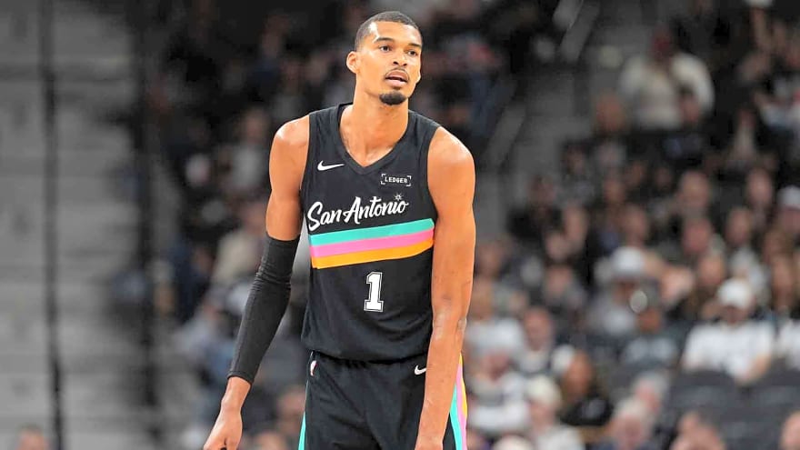 Dwight Howard makes wild Spurs’ Victor Wembanyama top 3 all-time claim