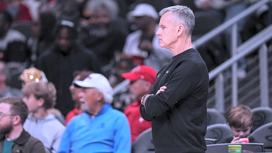 Bulls honor Billy Donovan’s late father before Raptors game