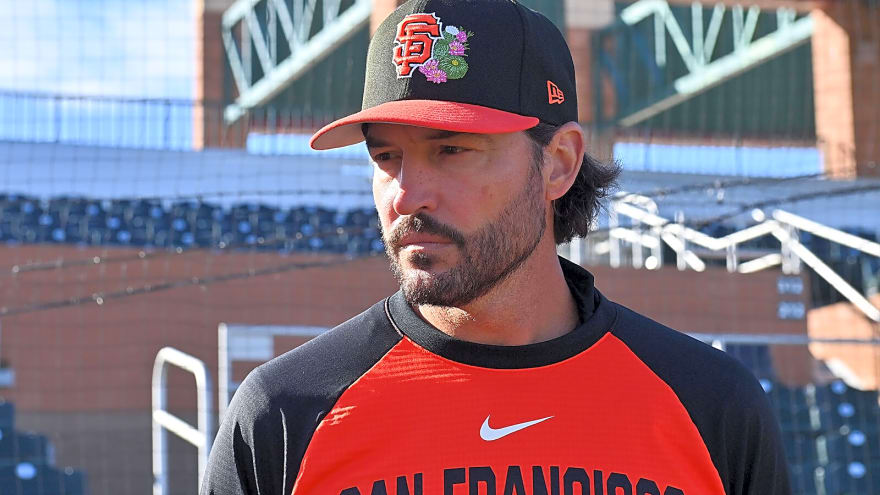 Giants receive 2 important injury updates at spring training