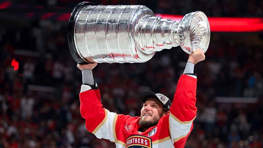 Panthers’ Paul Maurice leaves door open for Dmitry Kulikov return vs. Islanders