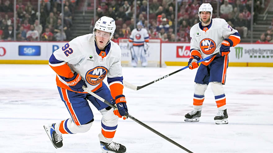 Islanders dealt key forward injury amid Stanley Cup Playoffs chase