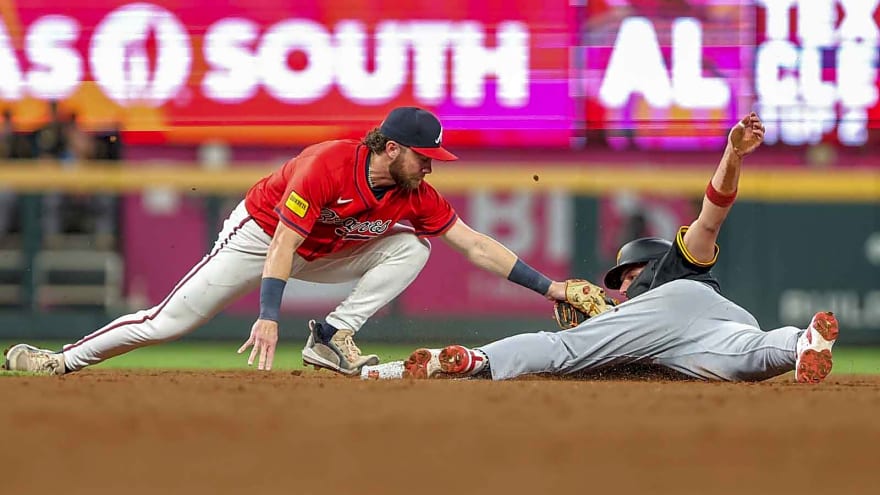 Braves make intriguing trade for infielder with AL East club