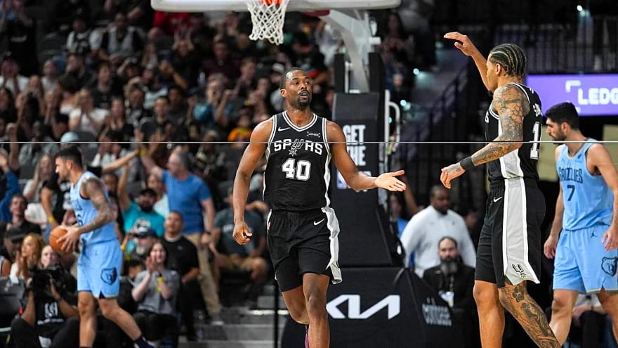 Spurs’ Harrison Barnes’ surprising reaction to career night vs. Grizzlies