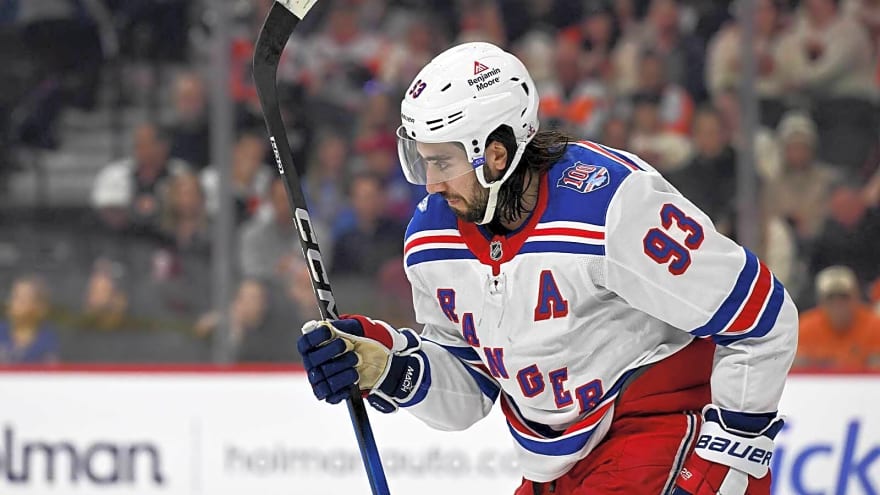 Rangers’ Mika Zibanejad gets touching tribute before 1000th NHL game