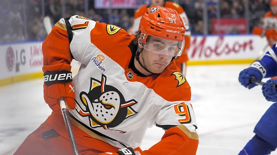 Ducks’ Joel Quenneville sends message to to Leo Carlsson after historic contract