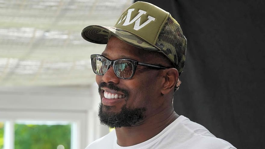 Von Miller hints at potential Broncos reunion with cryptic comment