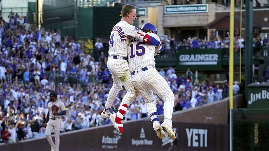 Cubs’ Pete Crow-Armstrong, Carson Kelly share hilarious moment during interview