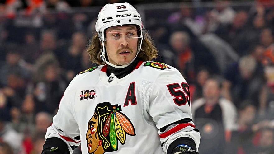 Blackhawks’ Tyler Bertuzzi left searching for answers after blowout Rangers loss