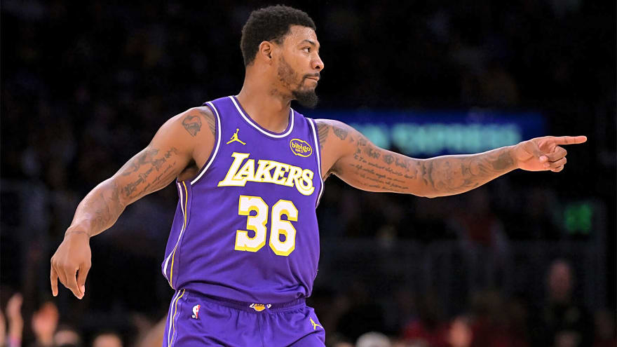 Lakers’ Marcus Smart turns into Stephen Curry with barrage of 3s vs. Spurs
