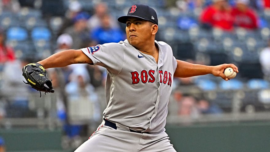 Red Sox’s Ranger Suarez exits Angels game with apparent injury