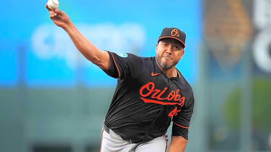 Orioles bring back pitcher with latest roster move