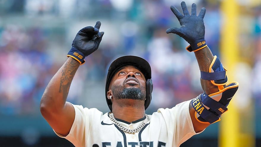 Mariners’ Randy Arozarena approaching Barry Bonds record after launching leadoff HR vs. Cubs