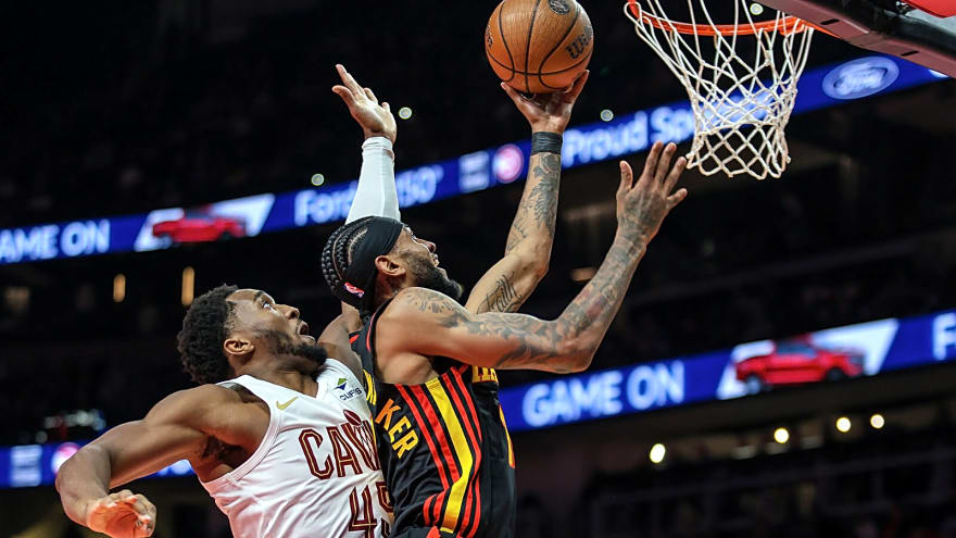 Cavs’ Donovan Mitchell returns after brief exit vs. Hawks