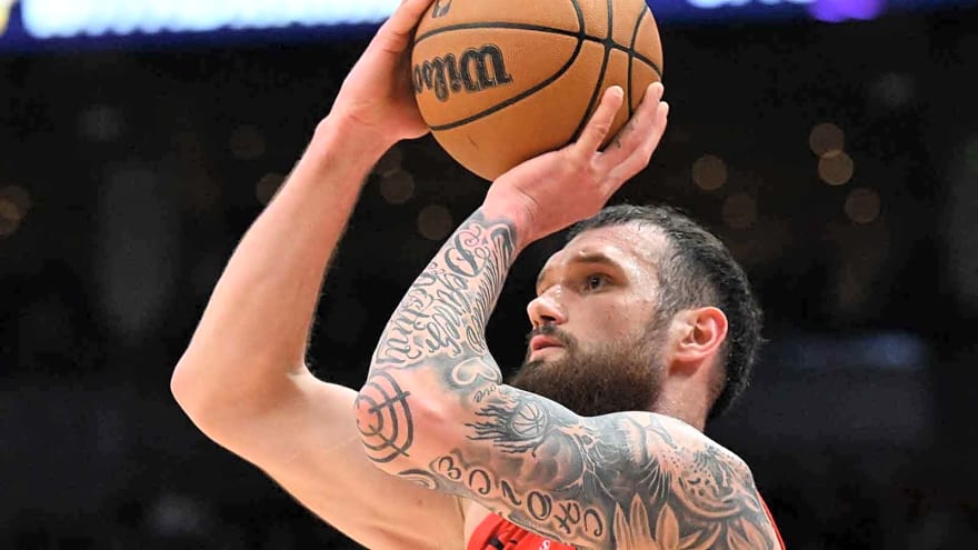 Sandro Mamukelashvili puts on a show in glimpse of what he can do for Lakers