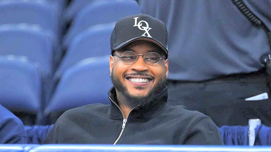 Carmelo Anthony shares moment with 76ers Tyrese Maxey, VJ Edgecombe after win over Knicks
