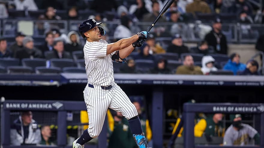 Yankees’ Aaron Boone gives murky Giancarlo Stanton injury update after calf flare-up