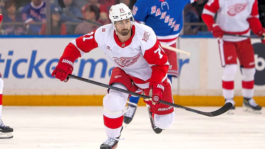 Flyers rumors: Does Dylan Larkin have interest in Philadelphia amid trade request?