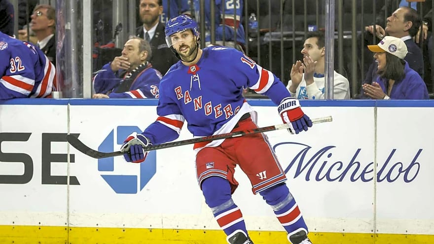 Rangers rumors: Why Chris Drury didn’t trade Vincent Trocheck ahead of deadline