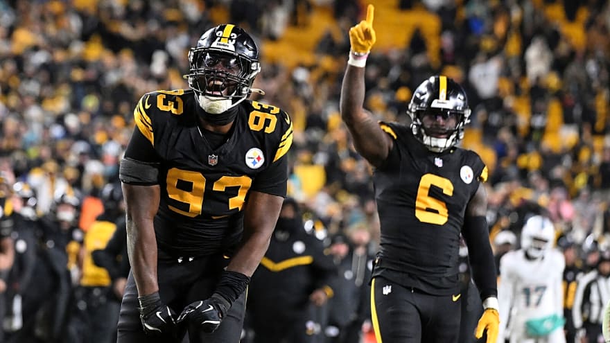 Steelers keep MNF streak alive with huge win over Dolphins