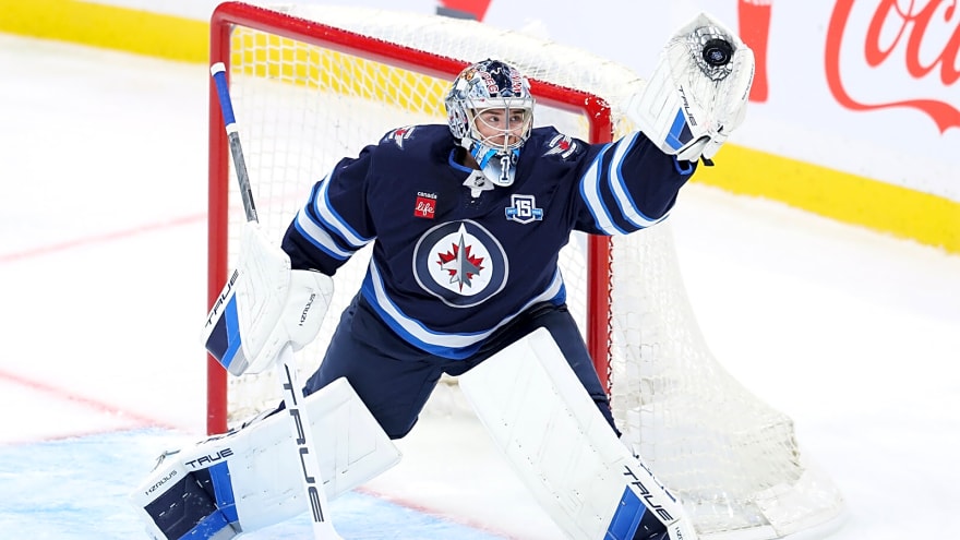 Jets rumors: Winnipeg won’t add a goalie in Connor Hellebuyck’s absence