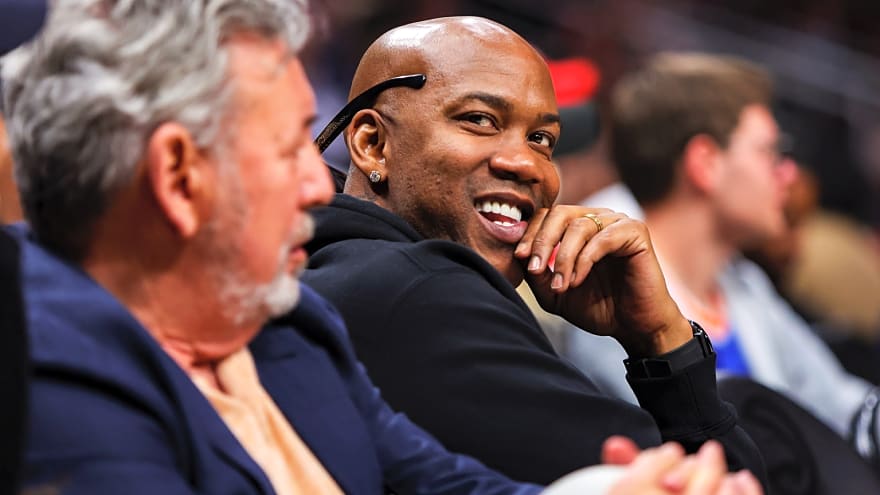 Stephon Marbury vibing hard after watching Knicks make Cavs ‘quit’ in Game 3