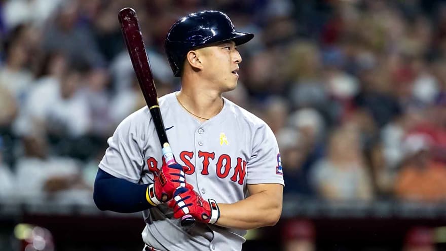 Mariners’ general manager drops exciting admission on Rob Refsnyder signing