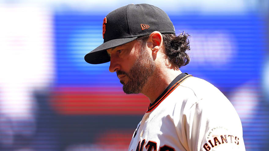 Giants’ Tony Vitello gets 100% real on brutal doubleheader vs. Phillies