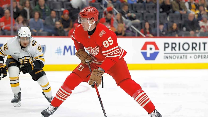 Red Wings’ Steve Yzerman vocal on trading Elmer Soderblom to Penguins