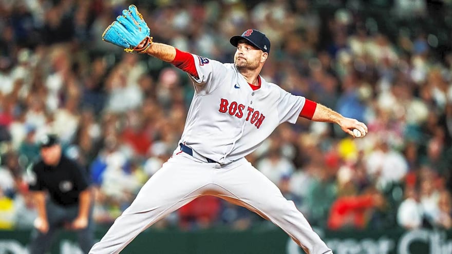 Red Sox DFAs pitcher right after he closed door on Mets