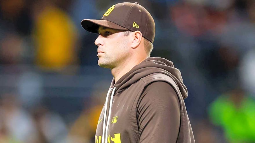 Padres place catcher on IL before Cardinals clash