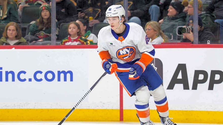 Islanders’ Matthew Schaefer takes dig at Rangers fans after win at MSG